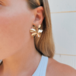 paloma-flower-stud-earrings-277229